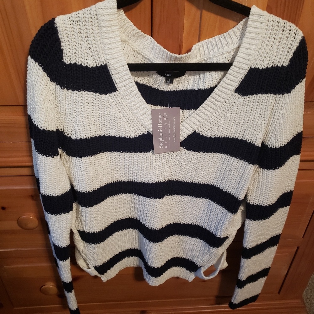 Stripped long sleeve shirt